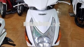 Honda Click Trắng Đã sử dụng