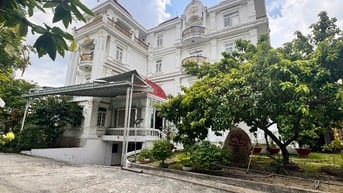 CHO THUÊ BIỆT THỰ SÂN VƯỜN QUẬN 12