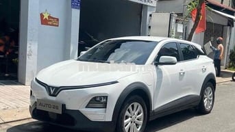 VinFast VF6 ECO 2025