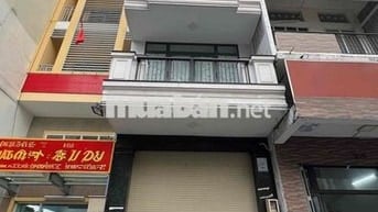 cho thuê nhà mới nguyên căn mặt tiền Nguyễn Thái Bình Quận 1