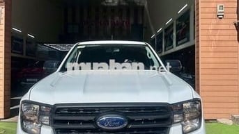 Ford Ranger 2023 XLS Số sàn Trắng