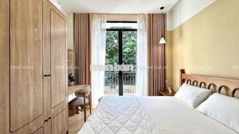 Căn hộ 1 phòng ngủ full nội thất ban công đường Trần Hưng Đạo quận 1