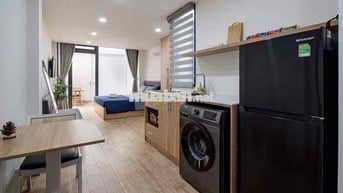 CHO THUÊ CĂN HỘ BAN CÔNG SIÊU RỘNG MỚI TOANH Ở TRẦN QUANG KHẢI GIÁ RẺ