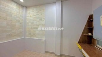 CHO THUÊ NHÀ KIỆT 2 TẦNG PHAN CHÂU TRINH, FULL NỘI THẤT XỊN