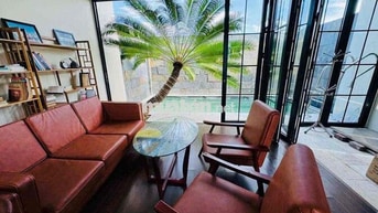 Villa Hồ Bơi Khu Đô Thị FPT giá siêu tốt.