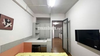 TÒA CĂN HỘ 3,5 TẦNG 15 PHÒNG LÊ VĂN HIẾN-lH O796.6̲4̲6̲.6͙3͙6