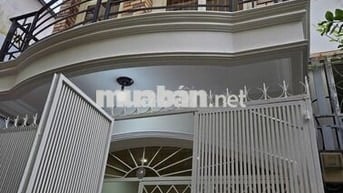 Cho thuê nhà nguyên căn 2 phòng ngủ hẻm Nguyễn Tất Thành Quận 4