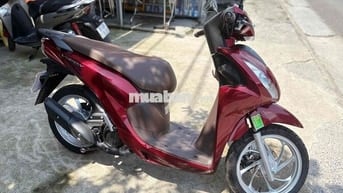 Honda Vision 2025 Cao Cấp màu Đỏ 600km