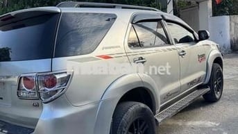 Toyota Fortuner 2013 Số sàn Dầu Bạc