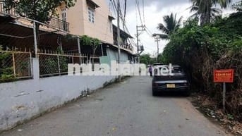Căn góc 2MT hẻm xe hơi Nằm Mua đất Tặng nhà giá 5tỷ7