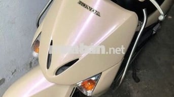Honda Lead 2011 Vàng kem