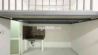 CHO THUÊ PHÒNG CÓ GÁC GIÁ RẺ GẦN ĐẦM SEN NGÃ TƯ BỐN XÃ QUẬN 10 QUẬN 11