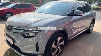 VinFast VF8 Eco 2025 2 cầu Xám 17.000 km