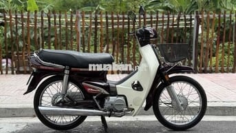 Honda Dream Thái đời 95 . Xe sưu tầm.