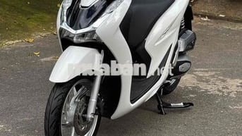 Honda SH 125i ABS 2024 Trắng đen