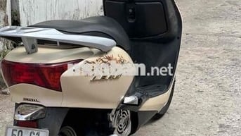 Honda Lead 2011 Vàng kem