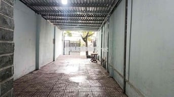 Cho thuê nhà cấp 4 sân rộng, hẻm xe tải thông đường số 2,Phường Truong