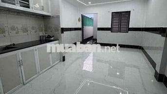cần bán nhà SHR 46m2 - 1 lầu giá hơn 2tỷ hẻm lê văn khương quận 12