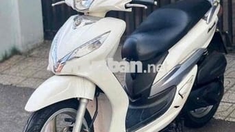 SYM Shark Trắng Xăng