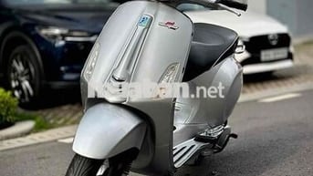Piaggio Vespa Sprint 125 Iget 2017 Bạc 26000 km