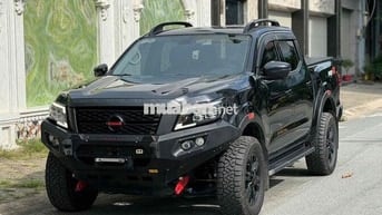 Nissan Navara 2022 4x4 Tự động Đen