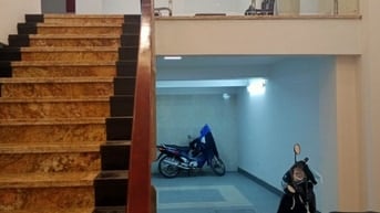 CHO THUÊ VĂN PHÒNG 30M² - THANG MÁY - GẦN HỒ TÂY LẠC LONG QUÂN