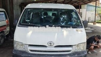 Toyota Hiace 2005 Trắng Xe tải van