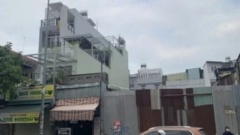 CC bán gấp nhà MT Nguyễn Kiệm, PN - 358m2 đất - nhà c4 - giá chỉ 72T