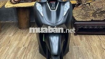Velia 50cc đời 2025 chính chủ xe như mới. odo 1,9k