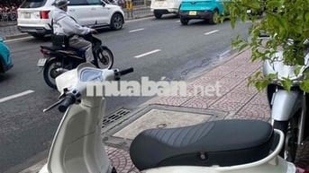 Piaggio Vespa Sprint Trắng