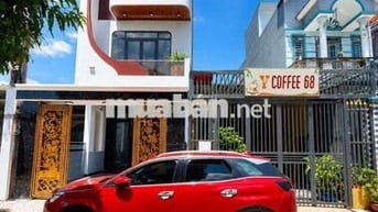 Nhà phố 2 lầu trệt kế Trần Hưng Đạo, chợ Dĩ An một, Bình Dương. TP HCM