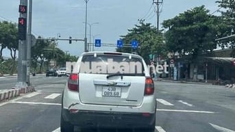 Chevrolet Captiva 7 chỗ màu Trắng