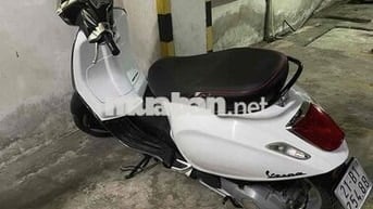 Piaggio Vespa Sprint Trắng