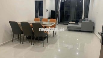 chính chủ cần ra căn góc 3pn 2wc view sân Golf