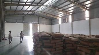 Nhà xưởng cần bán khu công nghiệp hoàng gia xuyên á , DT: 2,000m2