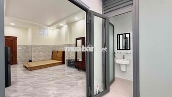 CHDV FULL NT 40m2 SÂN SAU THOÁNG - NGAY LẠC LONG QUÂN