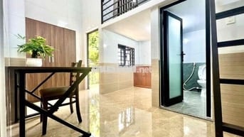 Căn Hộ Full Nội Thất có Ban Công Ngay ĐH BKhoa