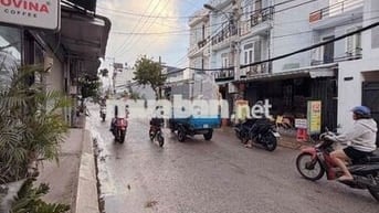 Cho thuê nhà Nguyên Căn Thạnh Xuân 22 vừa ở vừa làm văn phòng