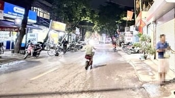 CHỈ HƠN 7 TỶ NHÀ MỚI -THỤY PHƯƠNG – GẦN PHỐ - VÀI PHÚT ĐI BỘ RA CÔNG V