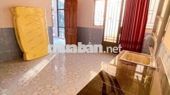 Ảnh Thật,CHO THÊ PHÒNG TO , BAN CÔNG,GÁC LỮNG, TOLET RIÊNG, BẾP RIÊNG