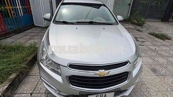 Chevrolet Cruze LT 2017 Số sàn 74000 km Bạc