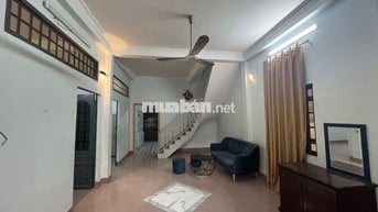 CHO THUÊ BIỆT THỰ NHÀ VƯỜN NGAY CHỢ XÓM NGHÈO PHƯỜNG DĨ AN