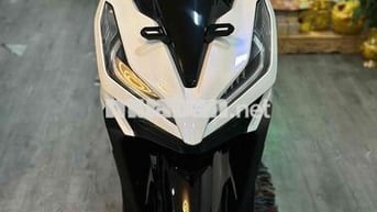 Vario 125 úp khoá ga trắng ánh kim nợ xấu trả 11tr