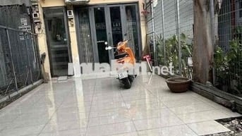 Mặt bằng kinh doanh ngay mặt tiền đường 18- tiếp giáp Phạm Văn Đồng