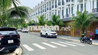 ho thuê nhà 1 trệt 2 lầu  KDC hoàng hùng, Nguyễn Thị khắp Dĩ An