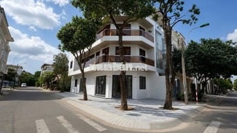 🏡 MẶT PHỐ LÔ GÓC – ĐỐI DIỆN AEON MALL TÊN LỬA – THANG MÁY CAO CẤP 