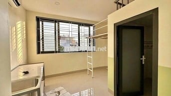 Duplex cửa sổ lớn Bình Thạnh, cuối tháng 6 trống