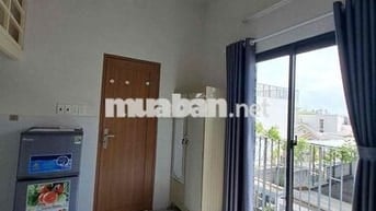 CHO THUÊ TRỌ BANCONG NỘI THẤT ĐỦ TỦ LẠNH MÁY LẠNH,NGAY CHỢ TÂN HƯƠNG