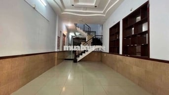 cho thuê nhà nguyên căn 4m x 16m x 3 lầu