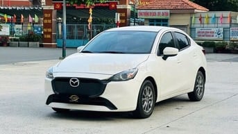 Mazda Mazda 2 Trắng 5 chỗ